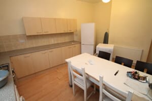 Photo of kitchen before renovation