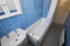 Photo of bathroom before renovation