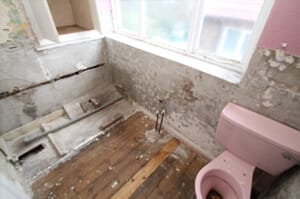 Photo of bathroom before renovation